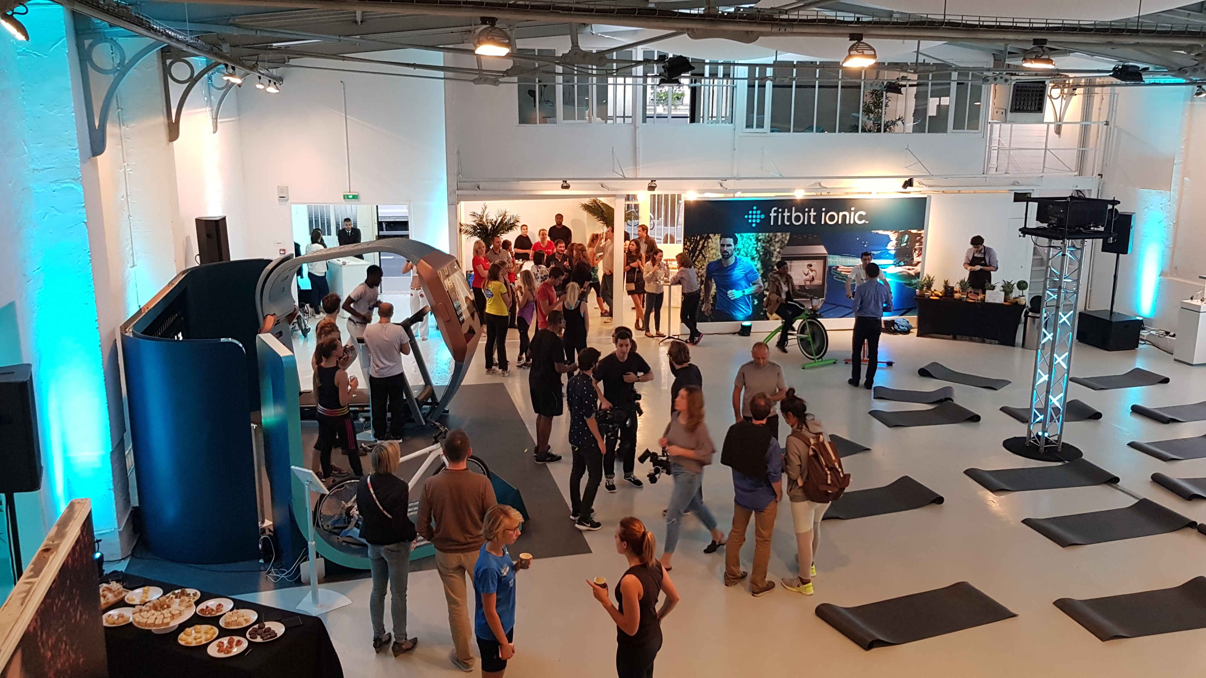 Studio Fitbit Ionic - Galerie Nikki Diana Le Marais - 20 & 21 Septembre Studio Fitbit Ionic - Galerie Nikki Diana Le Marais - 20 & 21 Septembre