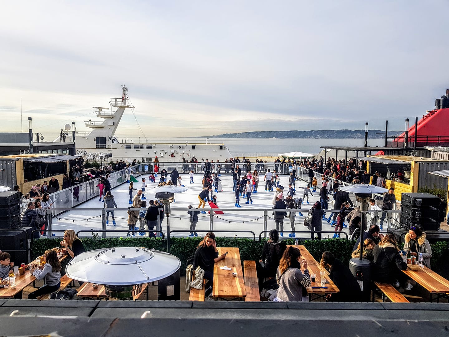 Village d'Hiver des Terrasses du Port de Marseille - Décembre/Janvier 2020 Village d'Hiver des Terrasses du Port de Marseille - Décembre/Janvier 2020